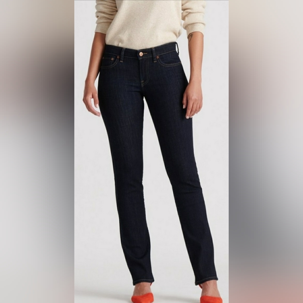 Lucky Brand Mid Rise Sweet Straight Jeans